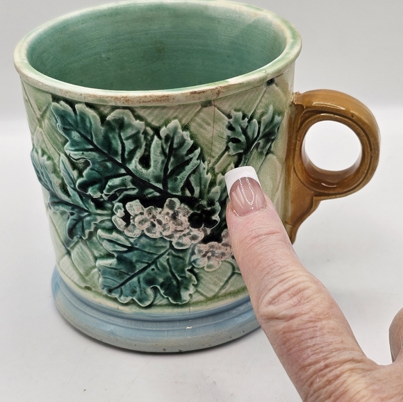 Antique 1800s Majolica Mug - Picture 3 of 9